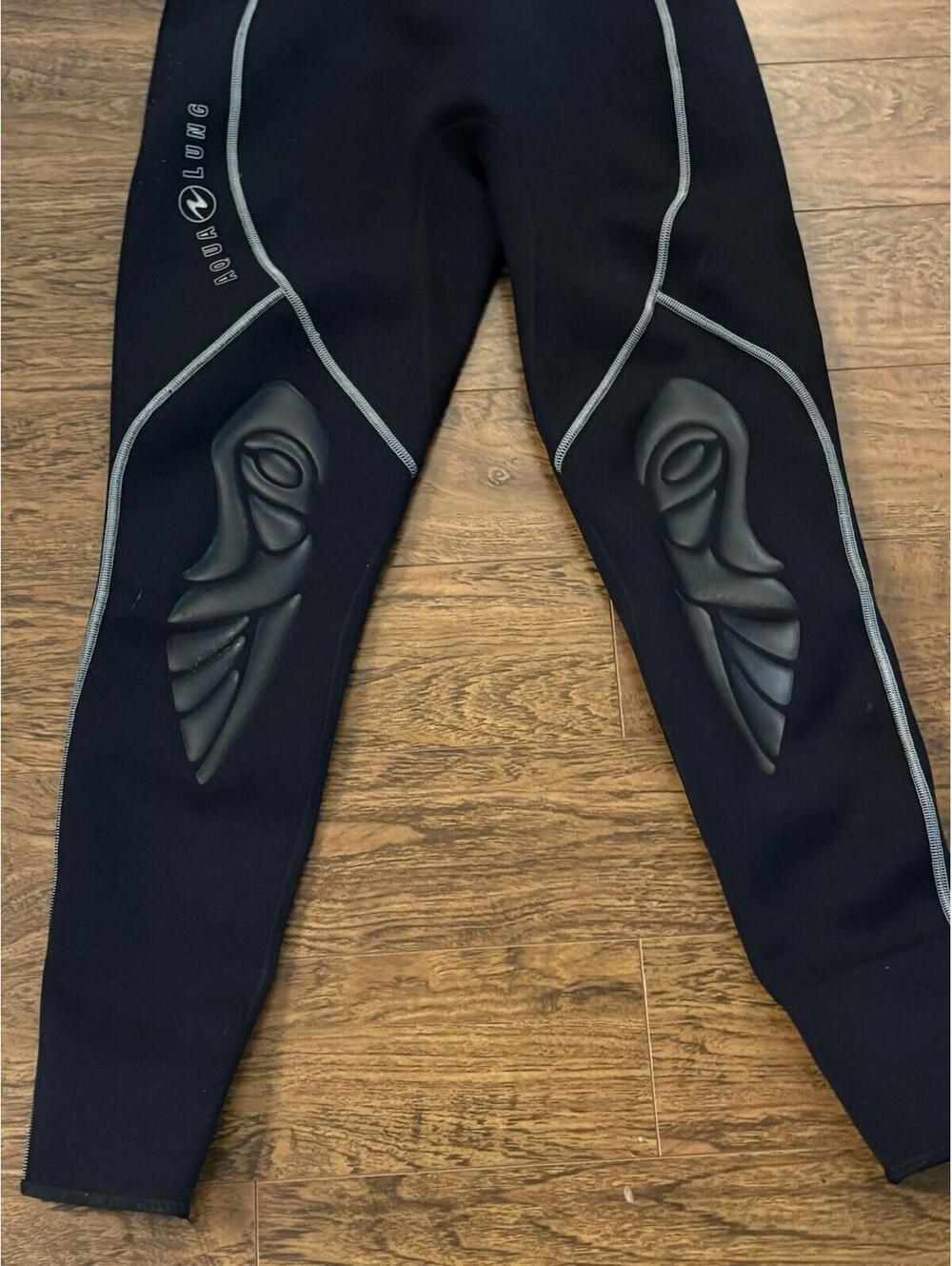 Aqualung Women’s Wetsuit Hydroflex 1mm Size 14 Women Aqua Lung - Picture 2 of 10